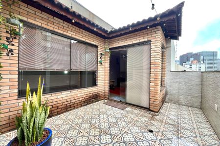 Apartamento à venda com 120m², 2 quartos e 2 vagas Apartamento à venda com 120m², 2 quartos e 2 vagasCobertura