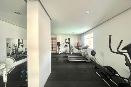 Apartamento à venda com 120m², 2 quartos e 2 vagas Apartamento à venda com 120m², 2 quartos e 2 vagasÁrea comum - Academia