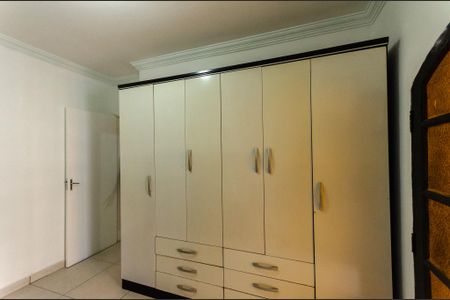 Casa para alugar com 188m², 3 quartos e 2 vagas Casa para alugar com 188m², 3 quartos e 2 vagasQuarto 2