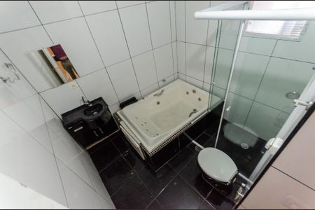 Casa para alugar com 188m², 3 quartos e 2 vagas Casa para alugar com 188m², 3 quartos e 2 vagasBanheiro Social 2