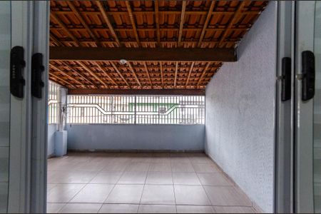 Casa para alugar com 188m², 3 quartos e 2 vagas Casa para alugar com 188m², 3 quartos e 2 vagasVaranda Quarto 1