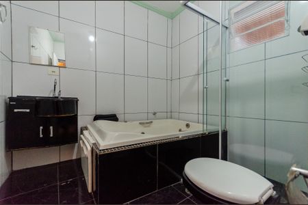 Casa para alugar com 188m², 3 quartos e 2 vagas Casa para alugar com 188m², 3 quartos e 2 vagasBanheiro Social 2