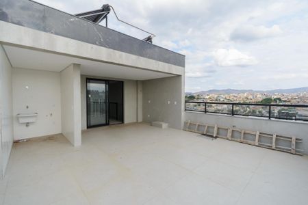Apartamento à venda com 158m², 3 quartos e 4 vagasCobertura