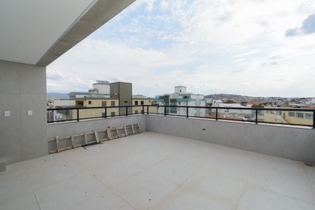 Apartamento à venda com 158m², 3 quartos e 4 vagasCobertura