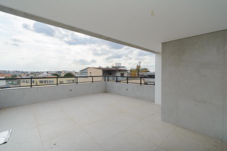 Apartamento à venda com 158m², 3 quartos e 4 vagasCobertura