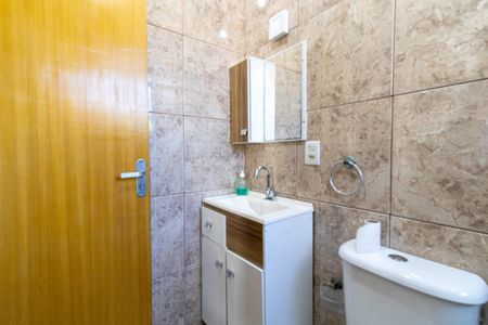 Casa à venda com 150m², 2 quartos e 4 vagas Casa à venda com 150m², 2 quartos e 4 vagasBanheiro