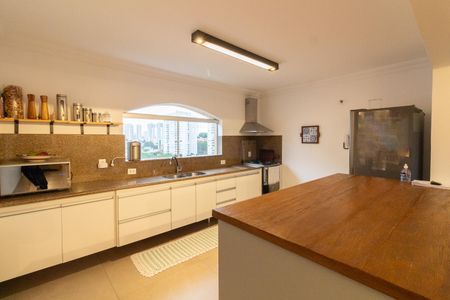 Casa à venda com 230m², 3 quartos e 2 vagasCozinha