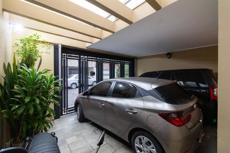 Casa à venda com 230m², 3 quartos e 2 vagasGaragem