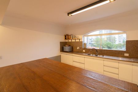 Casa à venda com 230m², 3 quartos e 2 vagasCozinha