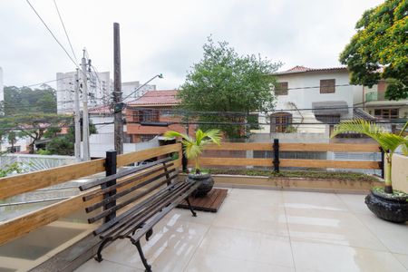 Casa à venda com 230m², 3 quartos e 2 vagasTerraço