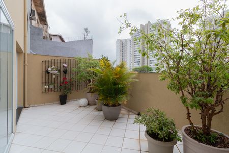 Casa à venda com 230m², 3 quartos e 2 vagasQuintal