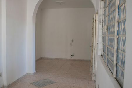 Sala de casa para alugar com 4 quartos, 200m² em Santa Tereza, Belo Horizonte