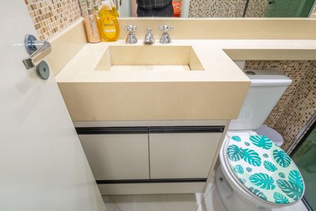 Apartamento à venda com 65m², 2 quartos e 2 vagasBanheiro da Suíte