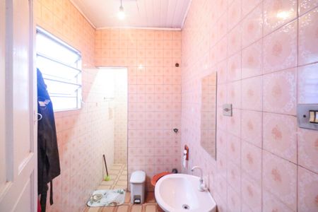 Casa à venda com 179m², 3 quartos e 2 vagas Casa à venda com 179m², 3 quartos e 2 vagasBanheiro 2