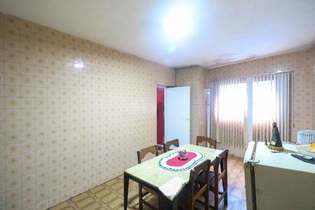 Casa à venda com 179m², 3 quartos e 2 vagas Casa à venda com 179m², 3 quartos e 2 vagasCozinha