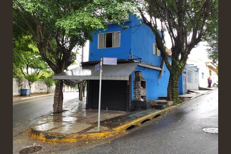 Casa à venda com 179m², 3 quartos e 2 vagas Casa à venda com 179m², 3 quartos e 2 vagasFachada