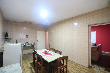 Casa à venda com 179m², 3 quartos e 2 vagas Casa à venda com 179m², 3 quartos e 2 vagasCozinha