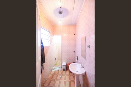 Casa à venda com 179m², 3 quartos e 2 vagas Casa à venda com 179m², 3 quartos e 2 vagasBanheiro 2