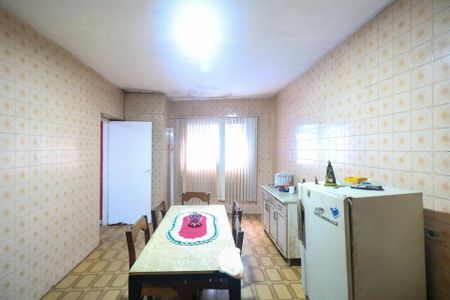 Casa à venda com 179m², 3 quartos e 2 vagas Casa à venda com 179m², 3 quartos e 2 vagasCozinha