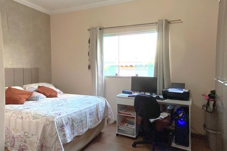 Casa à venda com 326m², 8 quartos e 2 vagas Casa à venda com 326m², 8 quartos e 2 vagasCASA 1 - Suite