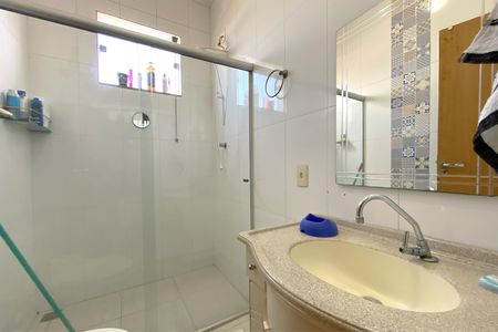 Casa à venda com 326m², 8 quartos e 2 vagas Casa à venda com 326m², 8 quartos e 2 vagasCASA 2 - Banheiro 3