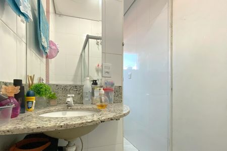 Casa à venda com 326m², 8 quartos e 2 vagas Casa à venda com 326m², 8 quartos e 2 vagasCASA 1 - Banheiro