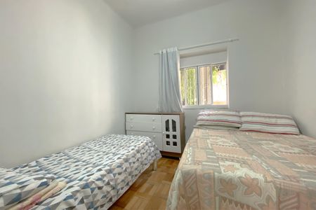 Casa à venda com 326m², 8 quartos e 2 vagas Casa à venda com 326m², 8 quartos e 2 vagasQuarto 2