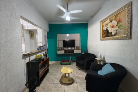 Casa para alugar com 256m², 3 quartos e 3 vagasSala