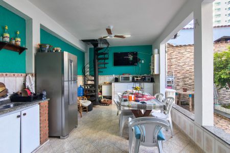 Casa para alugar com 256m², 3 quartos e 3 vagasChurrasqueira