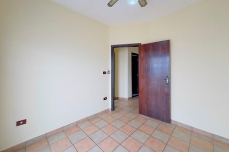 Casa para alugar com 242m², 4 quartos e 2 vagas Casa para alugar com 242m², 4 quartos e 2 vagasQuarto 3