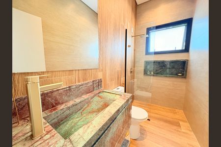 Casa de condomínio à venda com 380m², 5 quartos e 3 vagasBanheiro Social 1