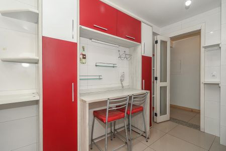 Apartamento à venda com 86m², 2 quartos e 2 vagasCozinha