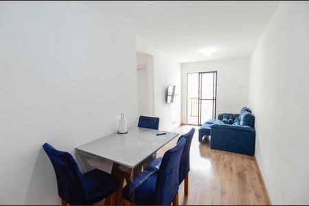 Apartamento para alugar com 50m², 2 quartos e 1 vagaSala