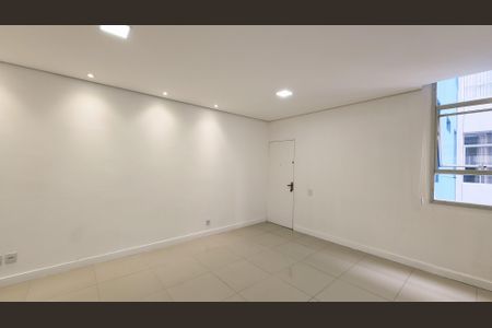 Sala de apartamento à venda com 3 quartos, 72m² em Jardim Santa Teresa, Jundiaí