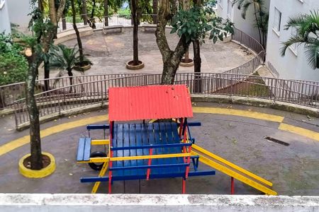 Apartamento à venda com 58m², 2 quartos e 1 vaga Apartamento à venda com 58m², 2 quartos e 1 vagaÁrea comum - Playground