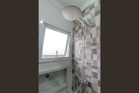 Casa à venda com 70m², 2 quartos e 2 vagasBanheiro da Suíte 2