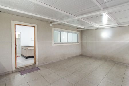 Casa à venda com 70m², 2 quartos e 2 vagasGaragem