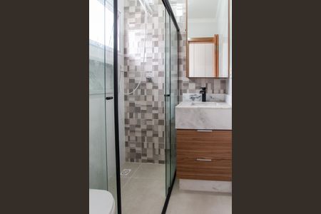 Casa à venda com 70m², 2 quartos e 2 vagasBanheiro da Suíte 2