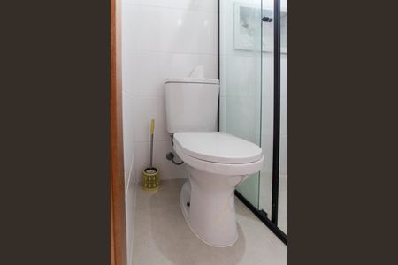 Casa à venda com 70m², 2 quartos e 2 vagasBanheiro da Suíte 2