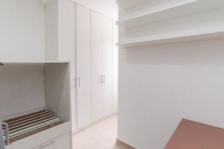 Casa à venda com 70m², 2 quartos e 2 vagasSuíte 2
