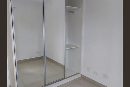 Quarto 1 de apartamento à venda com 3 quartos, 70m² em Jardim Aeroporto, São Paulo
