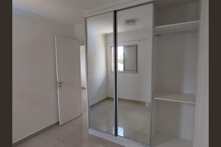 Quarto 1 de apartamento à venda com 3 quartos, 70m² em Jardim Aeroporto, São Paulo