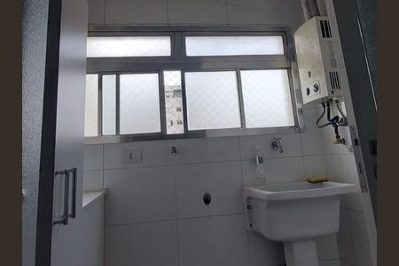 Apartamento à venda com 70m², 3 quartos e 1 vagaÁrea de Serviço