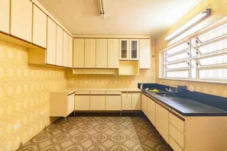 Casa à venda com 250m², 4 quartos e 2 vagasCozinha