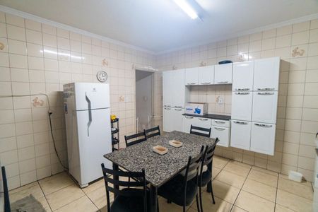 Casa à venda com 170m², 2 quartos e 2 vagasCozinha