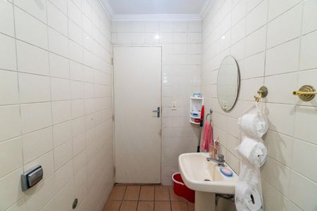 Casa à venda com 170m², 2 quartos e 2 vagasBanheiro Social
