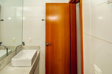 Apartamento à venda com 180m², 3 quartos e 2 vagasBanheiro Social