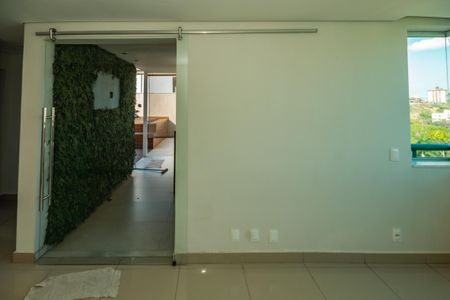 Apartamento à venda com 180m², 3 quartos e 2 vagasCobertura