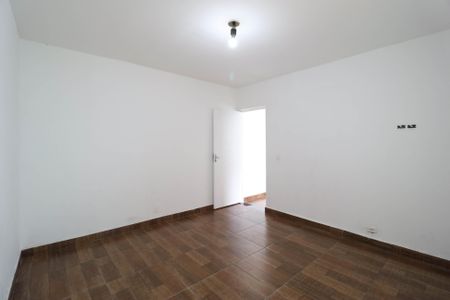 Casa para alugar com 70m², 2 quartos e 2 vagasQuarto 1