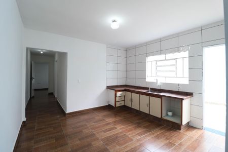 Casa para alugar com 70m², 2 quartos e 2 vagasCozinha
